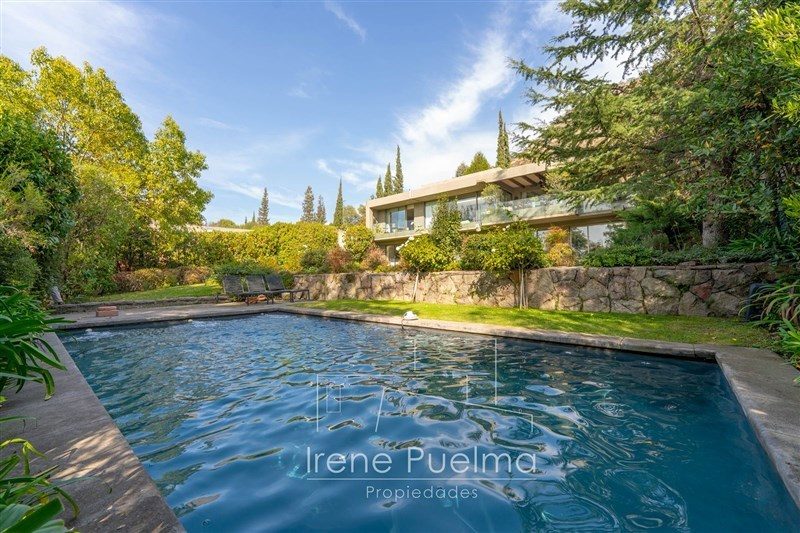 Casa en venta en Lo Barnechea — foto 1