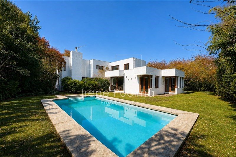 Casa en venta en Lo Barnechea — foto 1