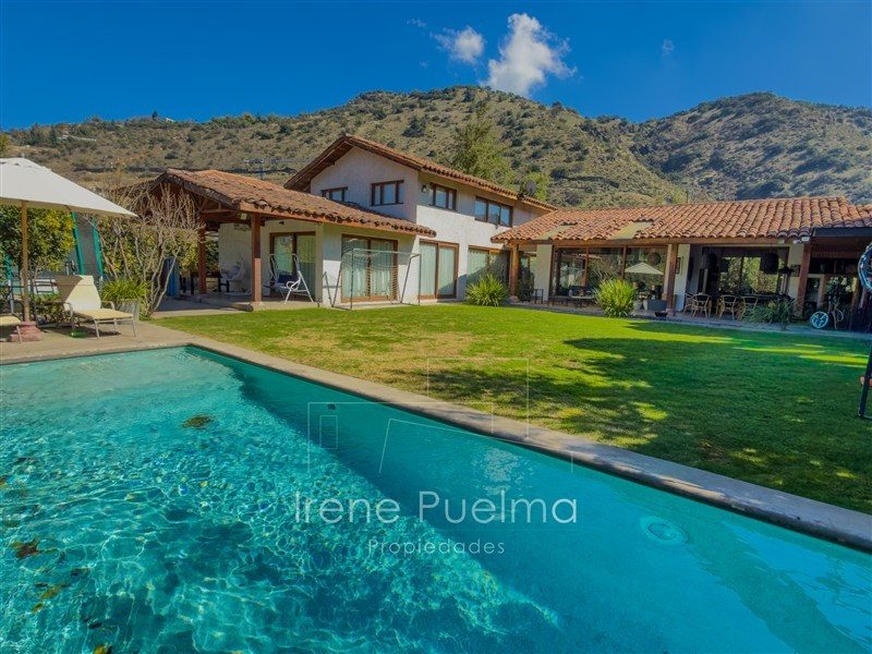 Casa en venta en Lo Barnechea — foto 1