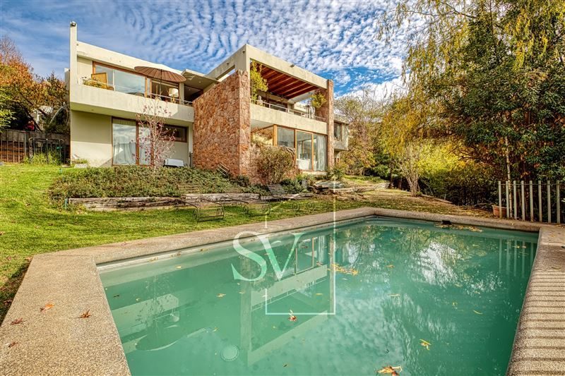 Casa en venta en Lo Barnechea — foto 1