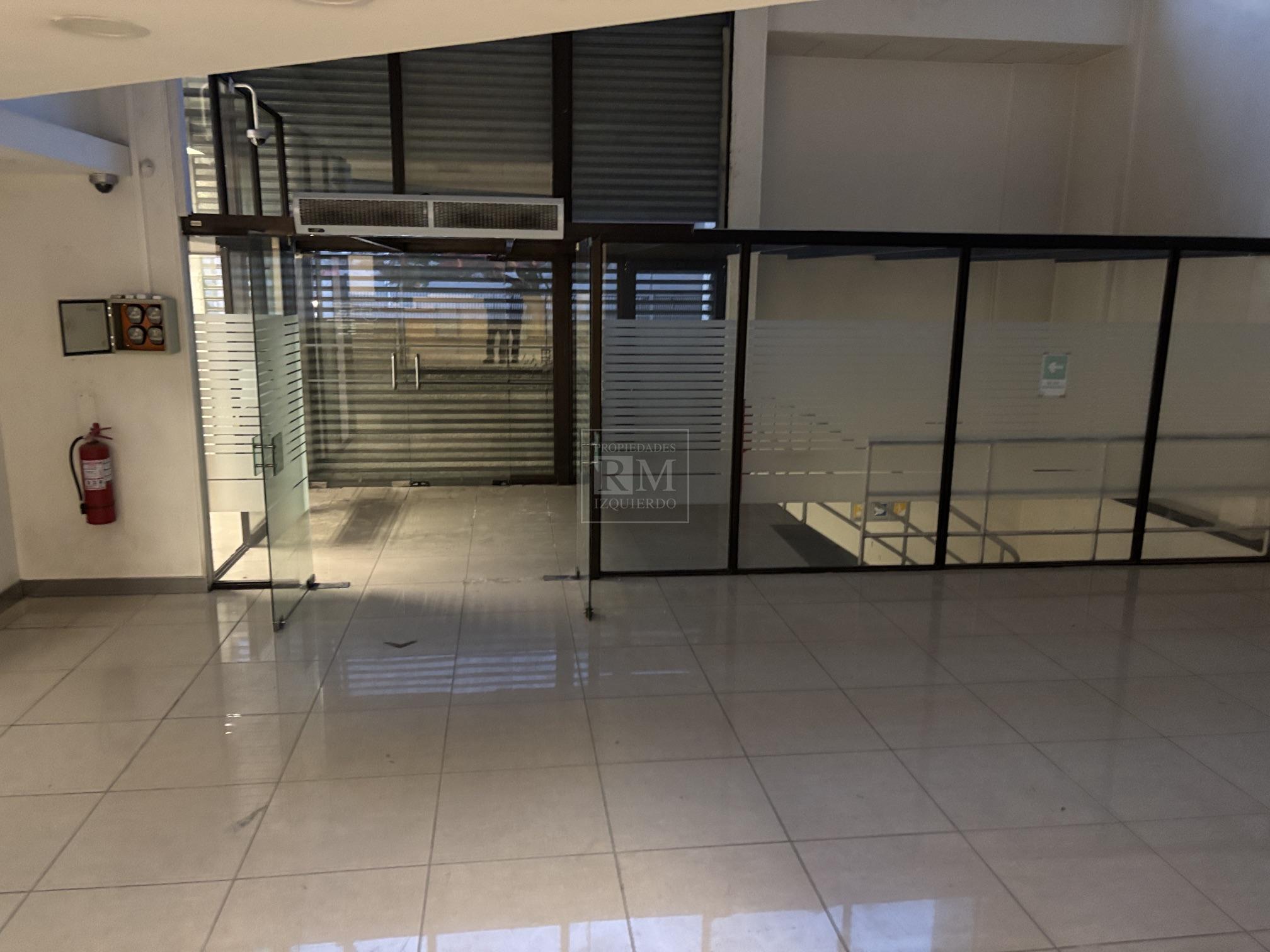 Local comercial en arriendo en Valdivia — foto 3
