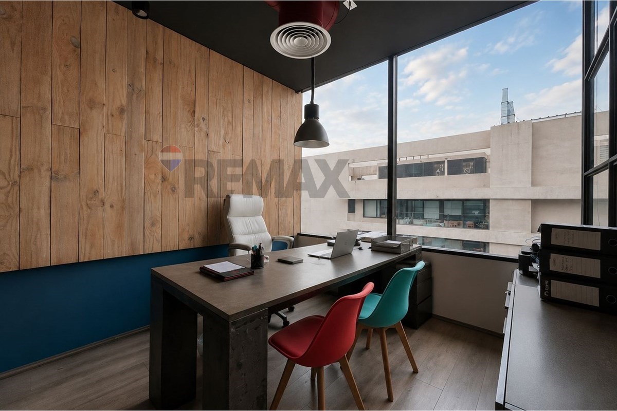 Oficina en venta en La Reina — foto 1