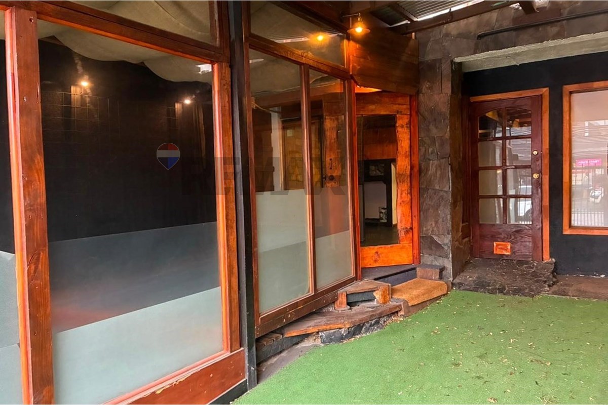 Local comercial en arriendo en Pucón — foto 1
