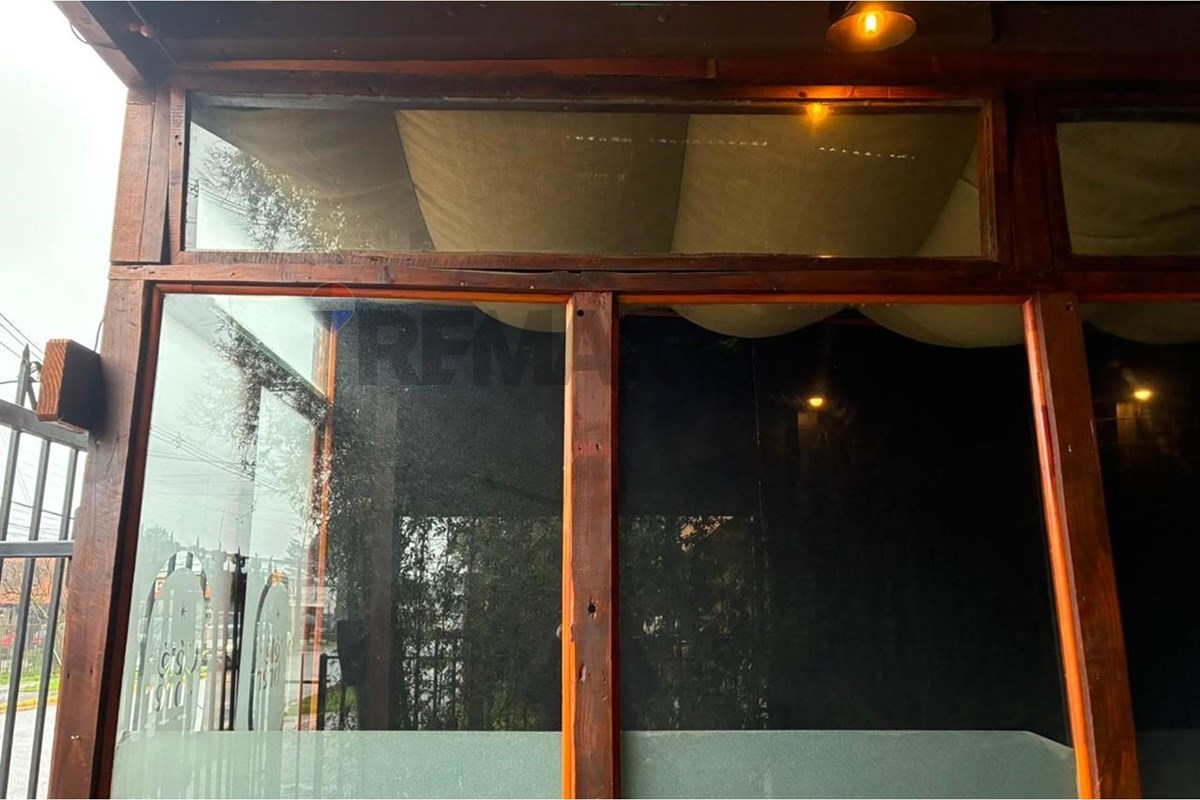Local comercial en arriendo en Pucón — foto 4