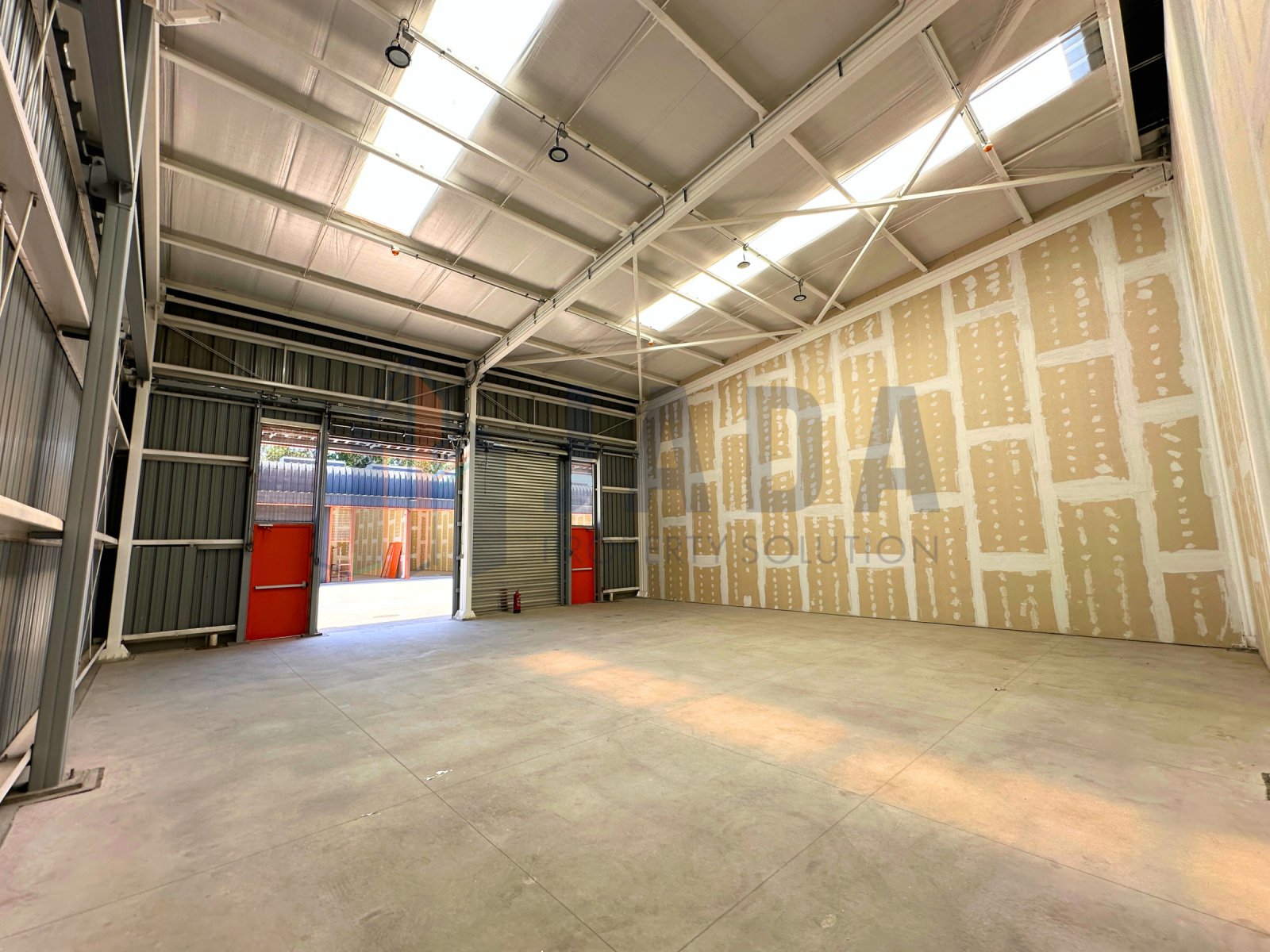 Bodega en arriendo en Huechuraba — foto 1