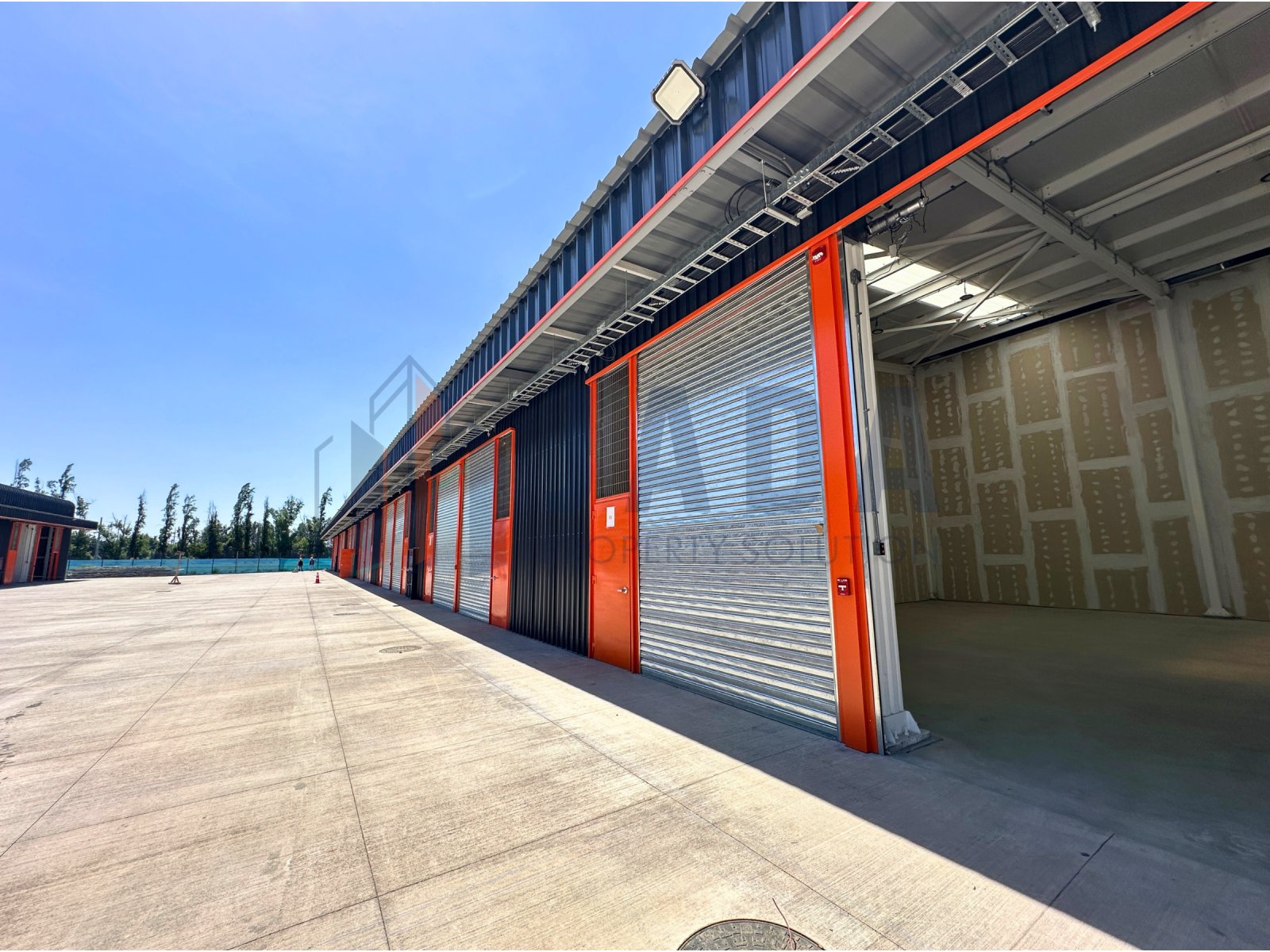 Bodega en arriendo en Huechuraba — foto 1