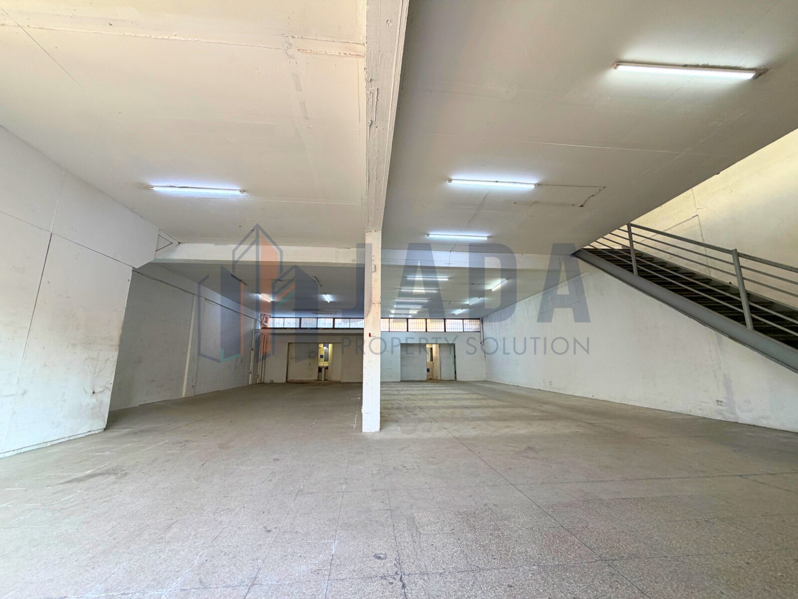Bodega en arriendo en Santiago — foto 1