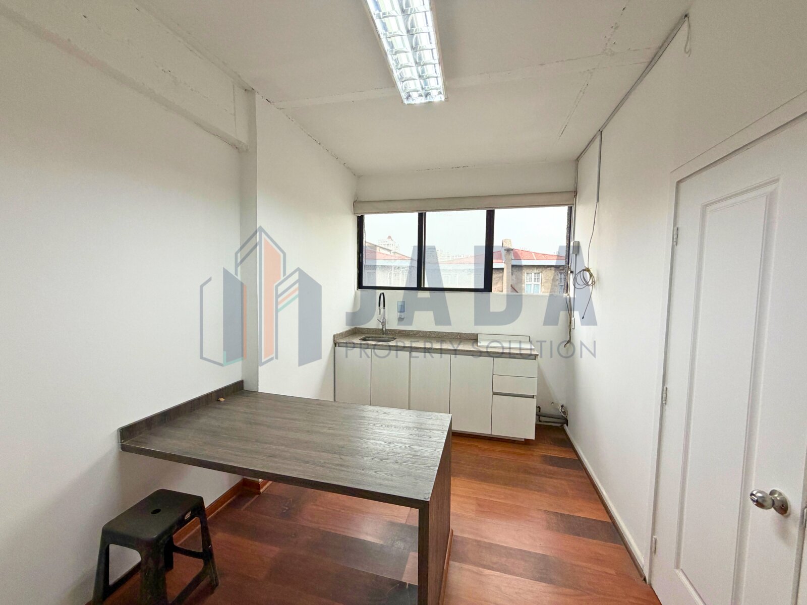 Local comercial en arriendo en Santiago — foto 7