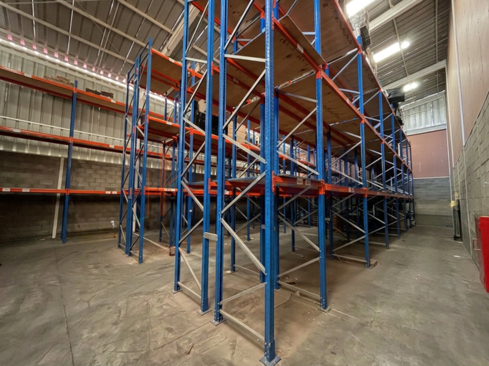 Bodega en arriendo en Cerrillos — foto 2
