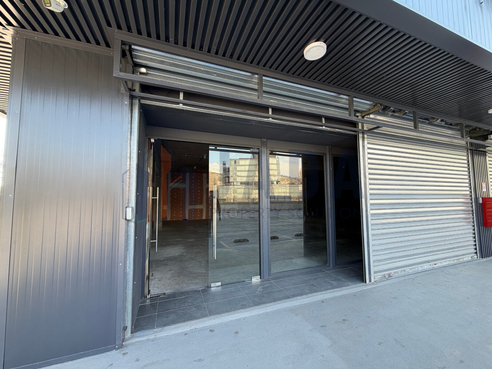 Local comercial en arriendo en Huechuraba — foto 8