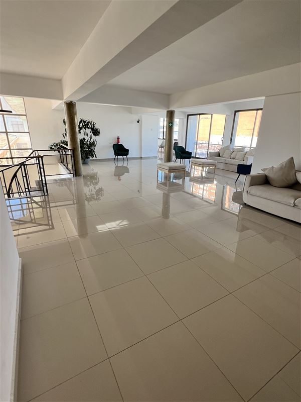 Oficina en arriendo en Los Ángeles — foto 2