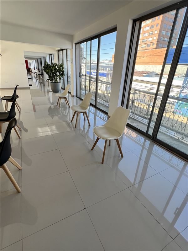 Oficina en arriendo en Los Ángeles — foto 7