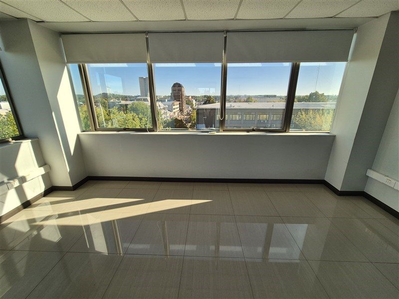 Oficina en arriendo en Los Ángeles — foto 2
