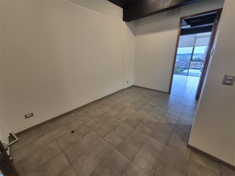 Oficina en arriendo en Los Ángeles — foto 3