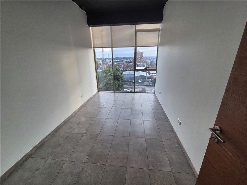 Oficina en arriendo en Los Ángeles — foto 4