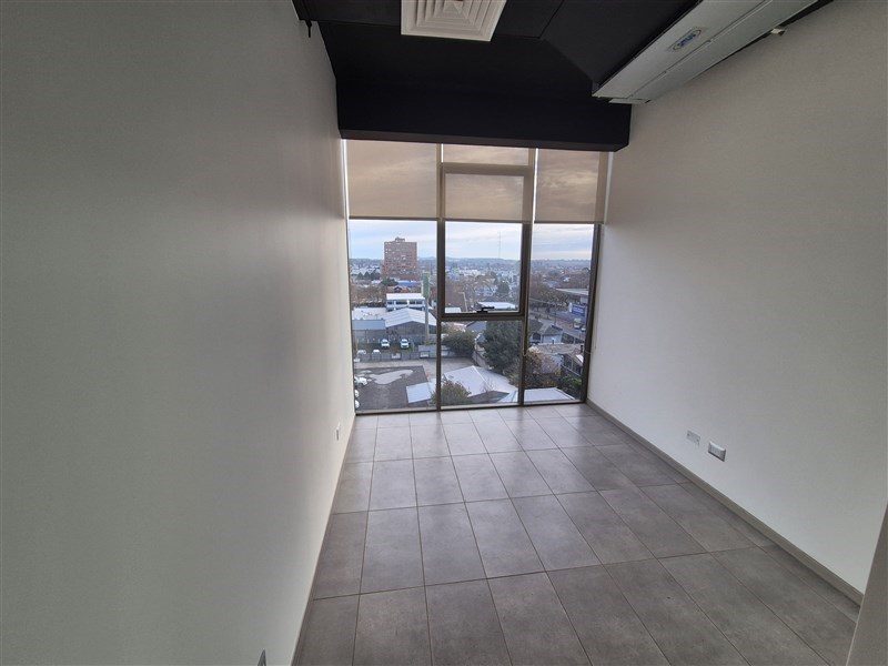Oficina en arriendo en Los Ángeles — foto 6