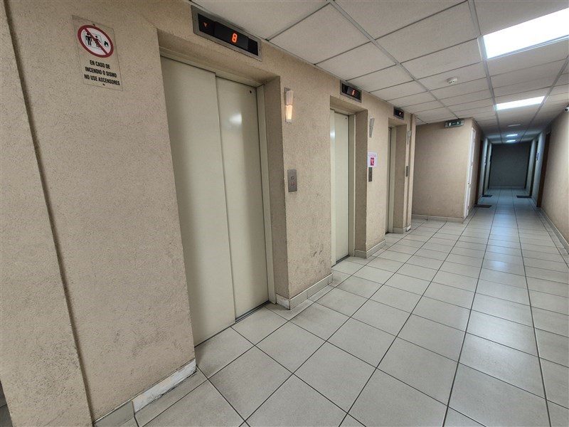 Oficina en arriendo en Los Ángeles — foto 7