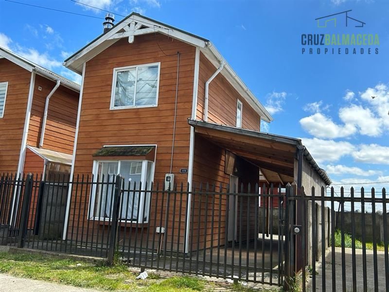 Casa en arriendo en Puerto Varas — foto 1