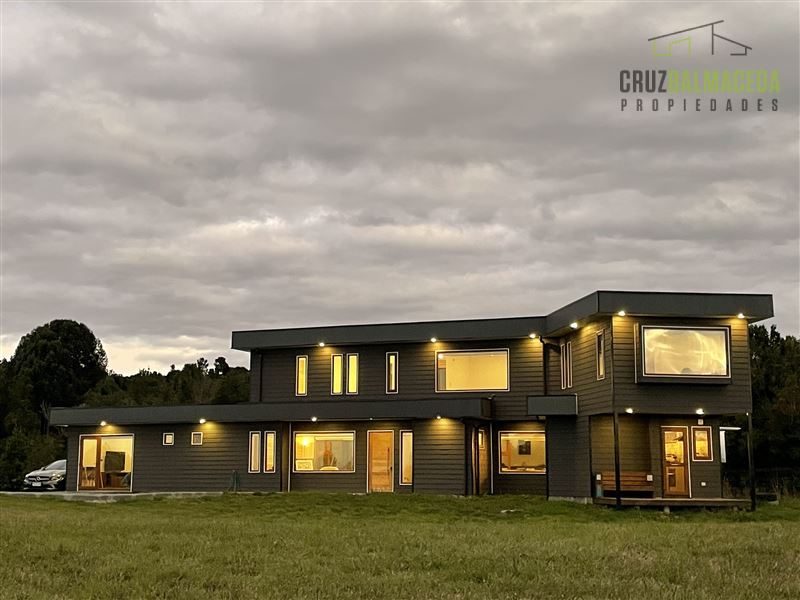 Casa en venta en Puerto Varas — foto 1