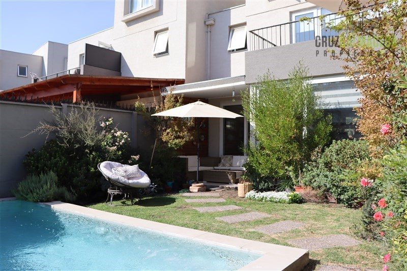Casa en venta en Peñalolén — foto 1