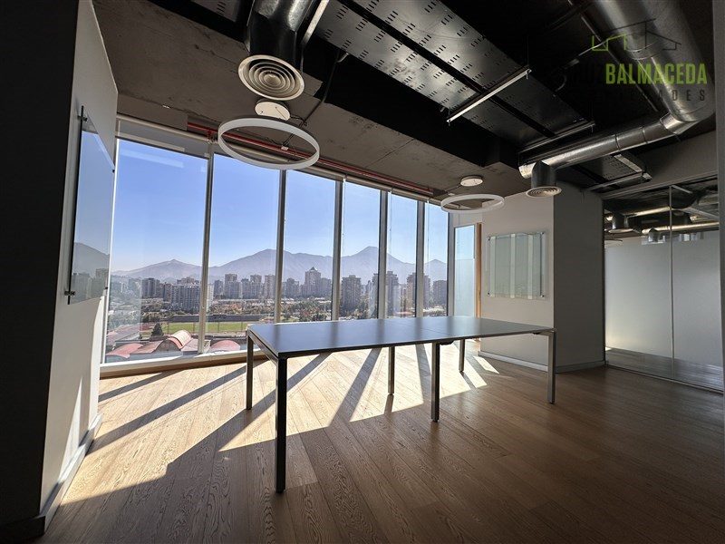 Oficina en arriendo en Las Condes — foto 1