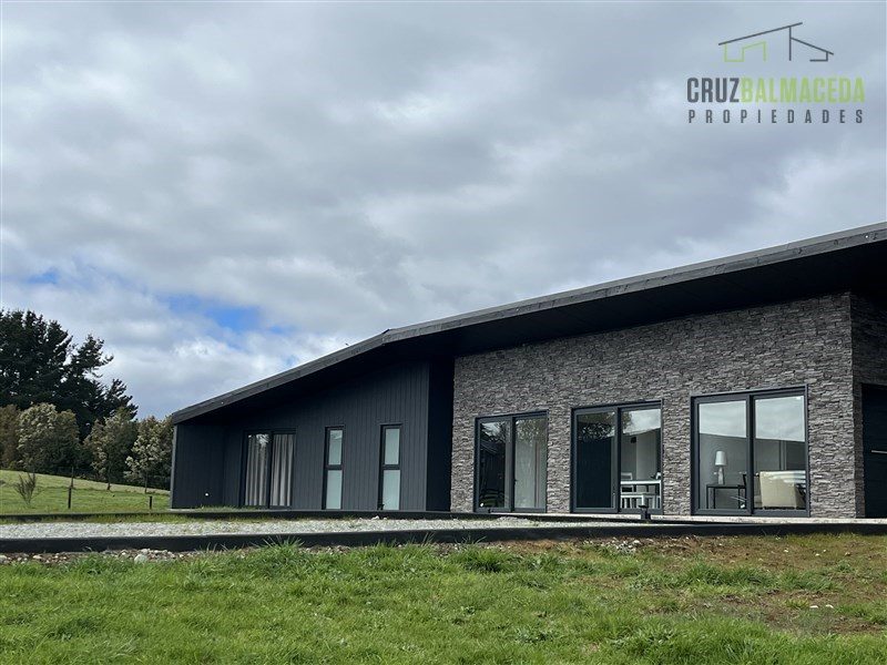 Casa en venta en Puerto Varas — foto 1