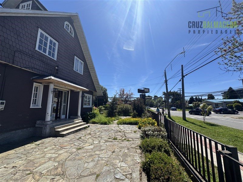 Local comercial en arriendo en Puerto Varas — foto 2