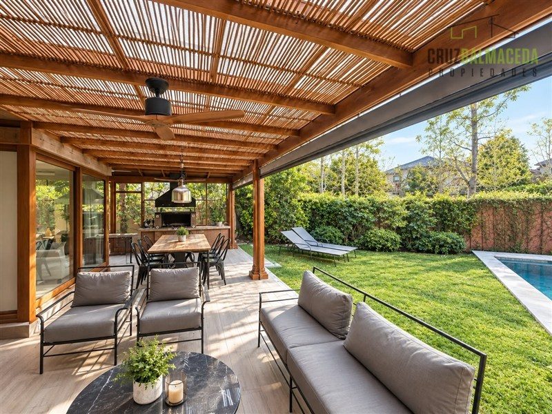 Casa en venta en Lo Barnechea — foto 2