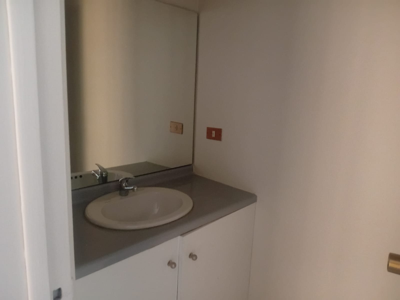 Oficina en arriendo en Santiago — foto 1