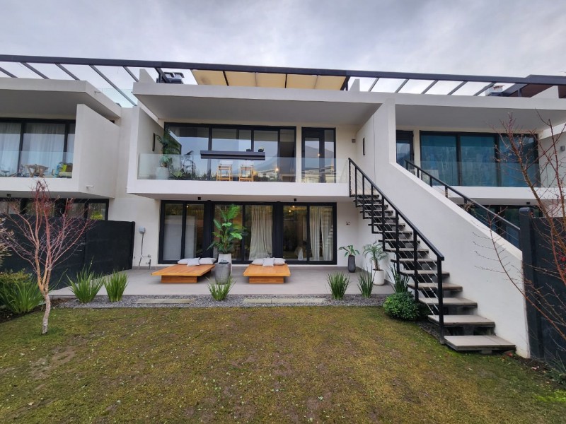 Casa en venta en Las Condes — foto 1