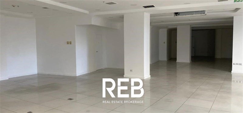 Local comercial en arriendo en Las Condes — foto 2