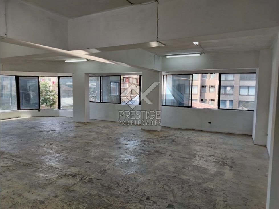 Oficina en arriendo en Recoleta — foto 1