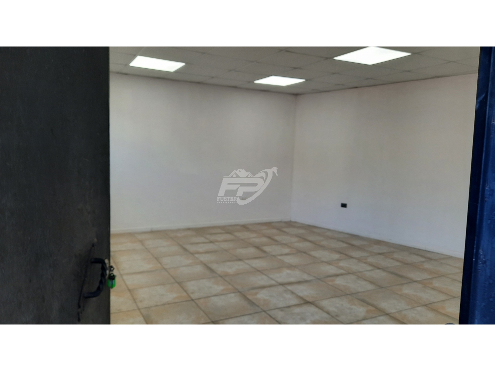 Oficina en arriendo en Los Andes — foto 7