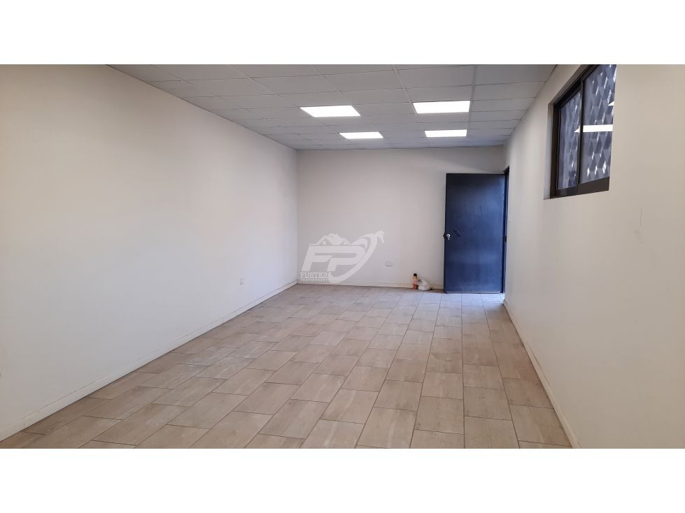 Oficina en arriendo en Los Andes — foto 1