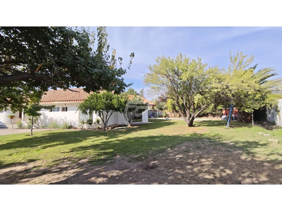 Casa en arriendo en San Esteban — foto 2