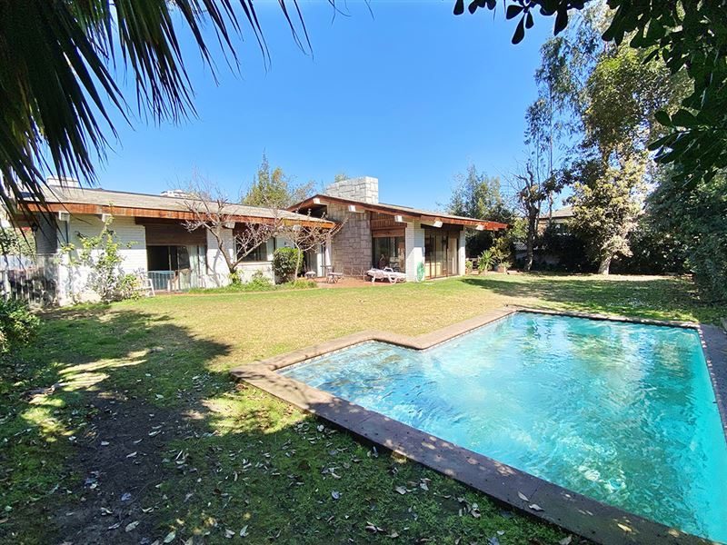 Casa en venta en Vitacura — foto 1