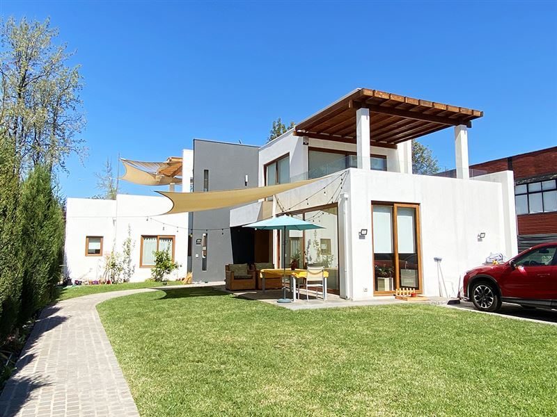 Casa en venta en Vitacura — foto 1