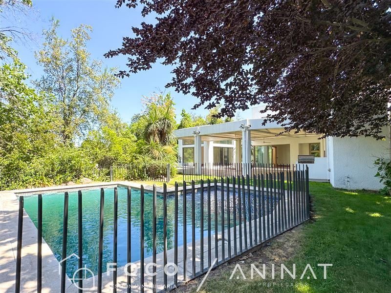 Casa en venta en Lo Barnechea — foto 1