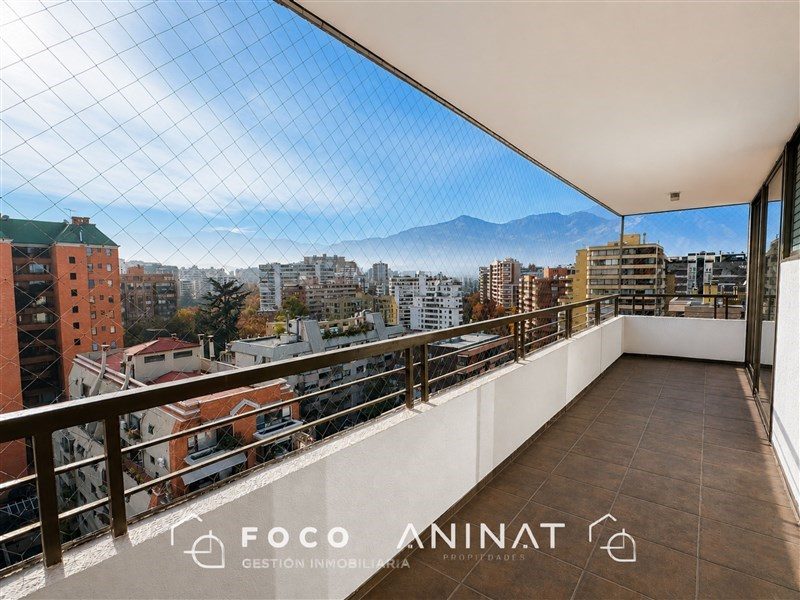 Departamento en arriendo en Las Condes — foto 1