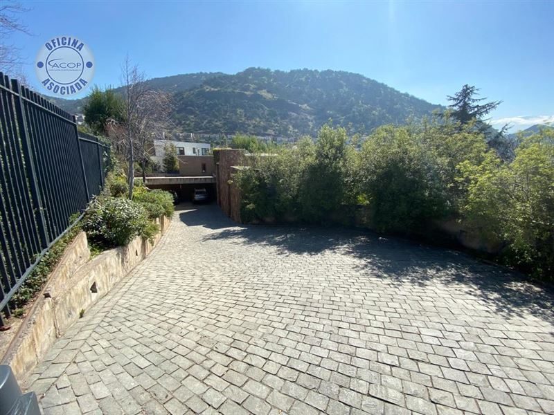 Casa en venta en Lo Barnechea — foto 2