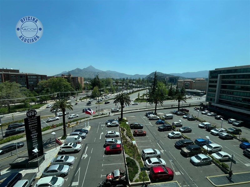 Oficina en venta en Lo Barnechea — foto 1