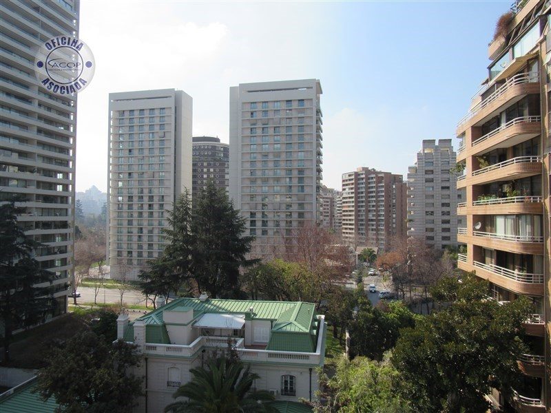 Departamento en arriendo en Las Condes — foto 2