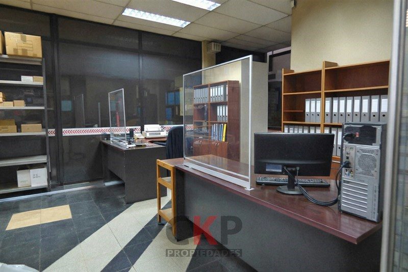 Local comercial en arriendo en Santiago — foto 1