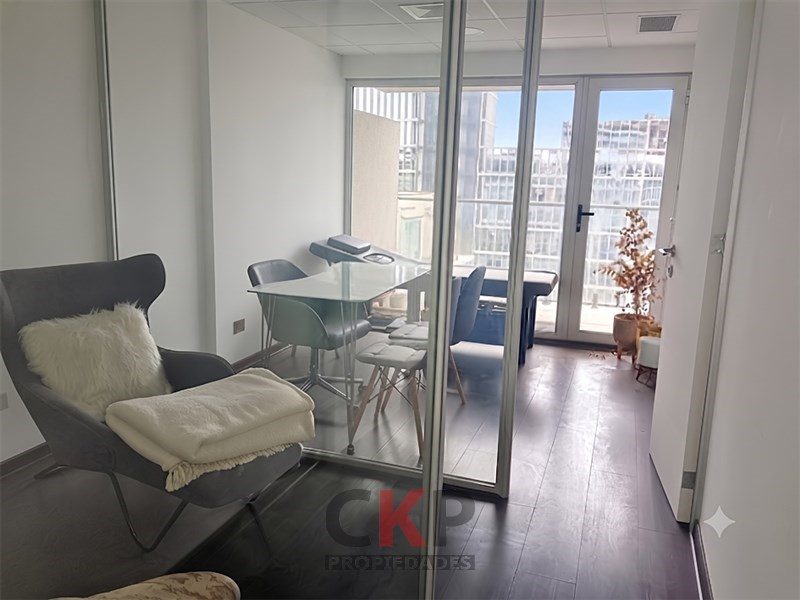 Oficina en arriendo en Las Condes — foto 1