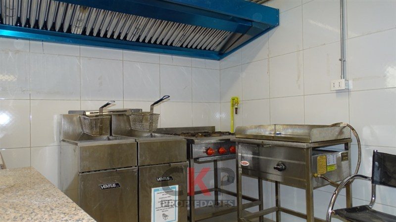 Local comercial en arriendo en Lo Barnechea — foto 3