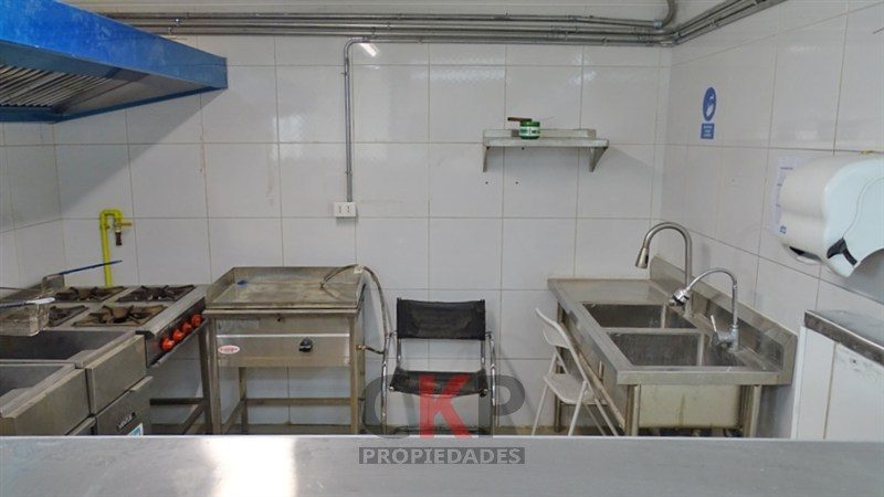 Local comercial en arriendo en Lo Barnechea — foto 4