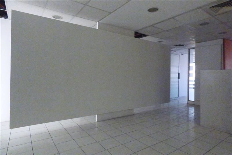 Oficina en arriendo en Santiago — foto 2