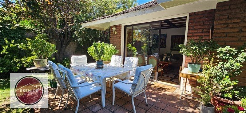 Casa en venta en Lo Barnechea — foto 1