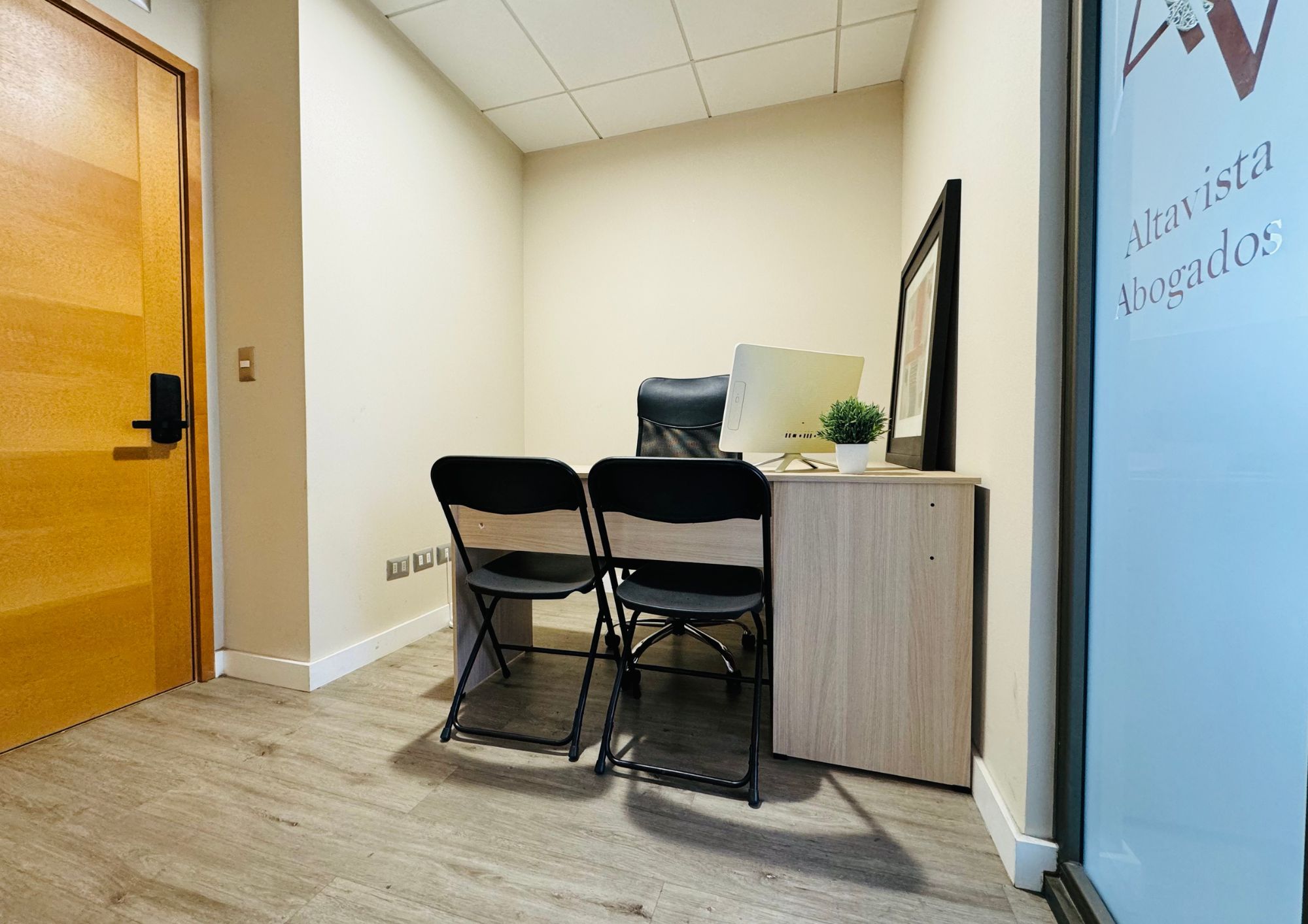 Oficina en arriendo en Talca — foto 2
