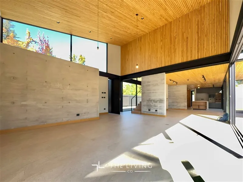 Casa en venta en Lo Barnechea — foto 1